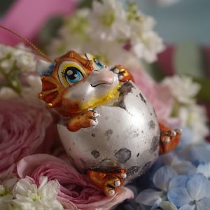 Елочная игрушка Дракон в яйце