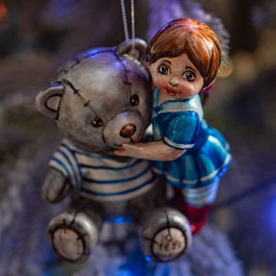 Елочные игрушки девочка-морячка с мишкой