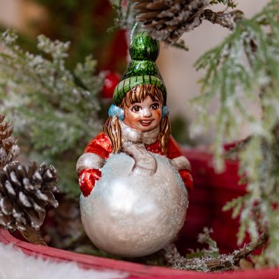 Елочная игрушка со снежком