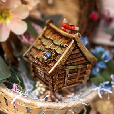 Елочная игрушка избушка на курьх ножках