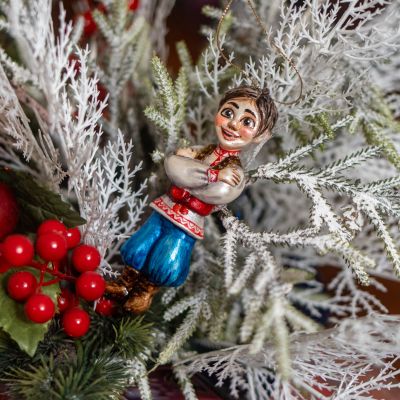 Елочная игрушка русский мальчик