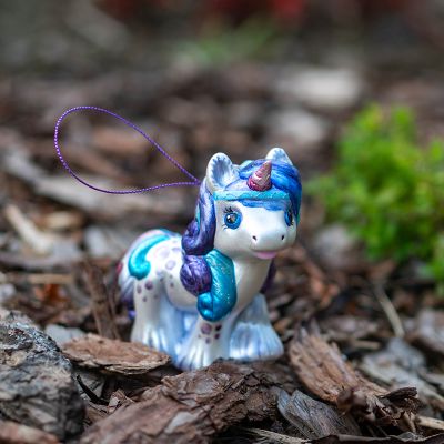 Елочная игрушка единорожка зимняя
