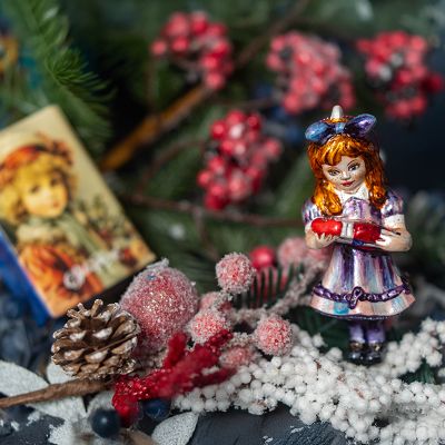 Елочная игрушка Мари с Щелкунчиком